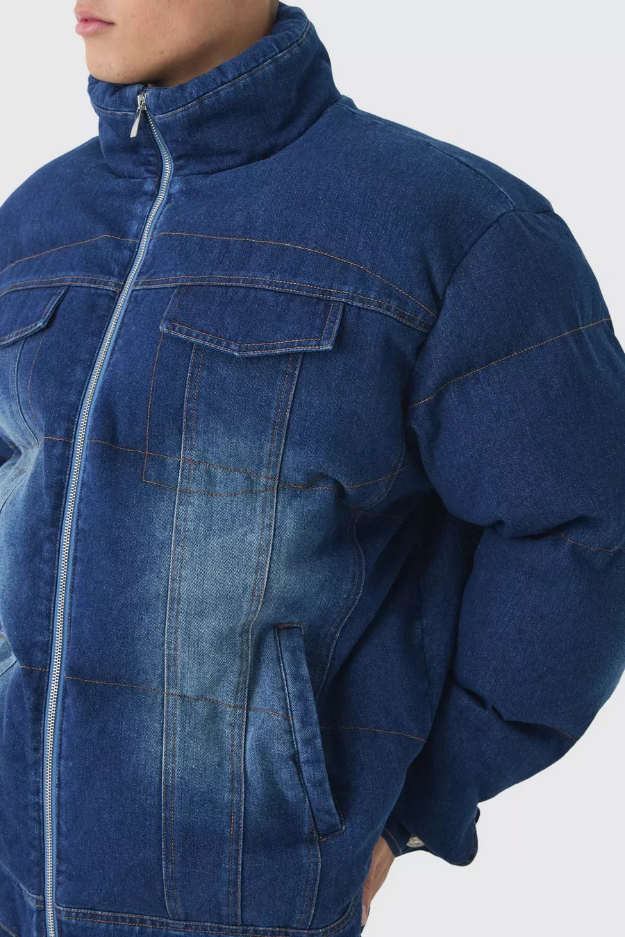 PIUMINO SQUADRATO OVERSIZE IN DENIM CON COLLO A IMBUTO